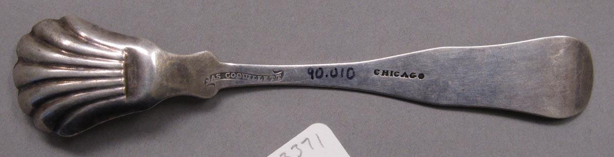 1998.0004.3371 spoon underside