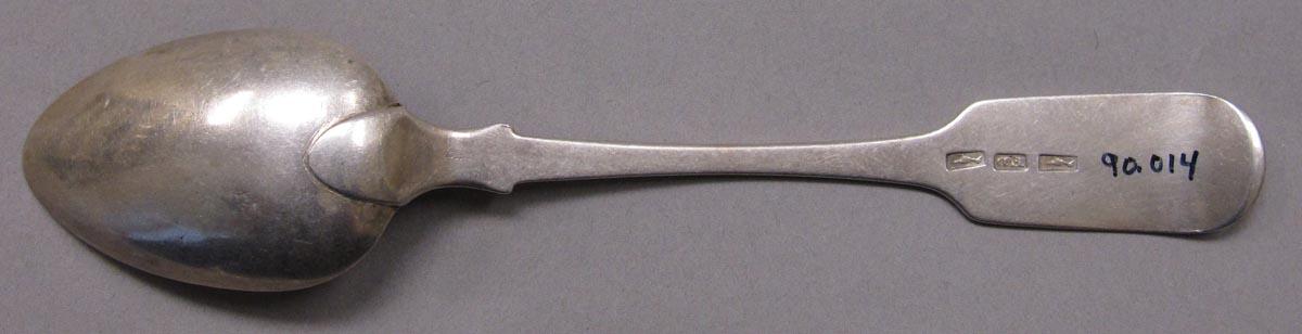 1998.0004.3372 spoon underside
