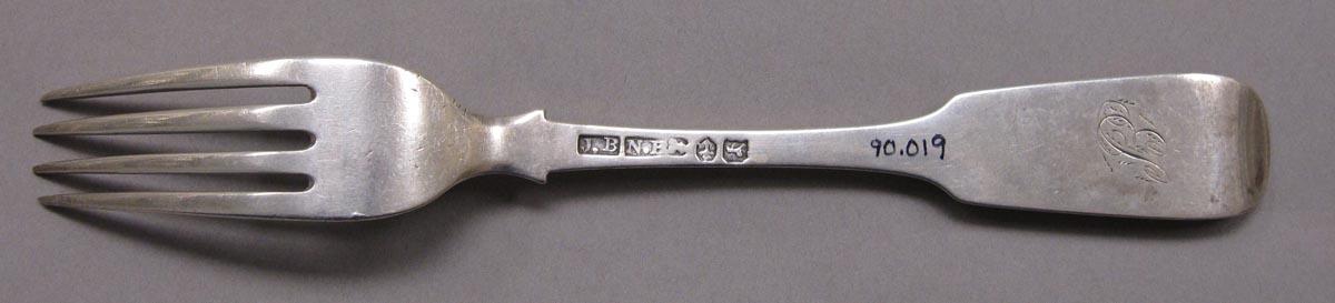 1998.0004.3378 fork underside