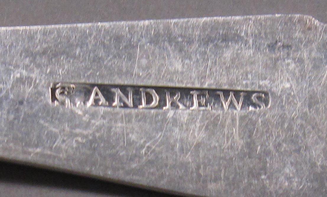 1998.0004.3381 tongs mark