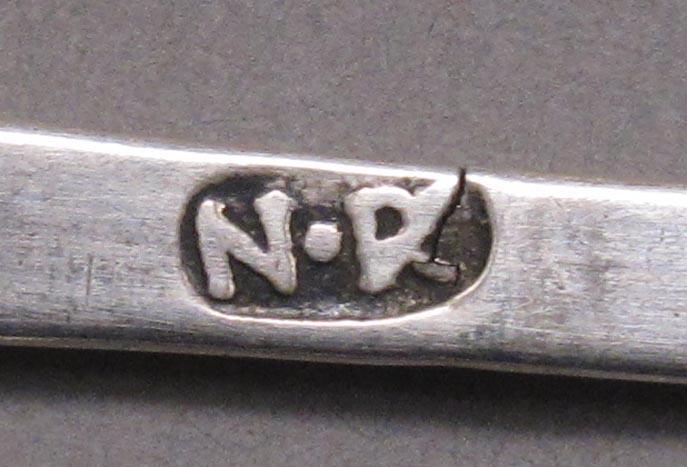 1998.0004.3386 spoon mark