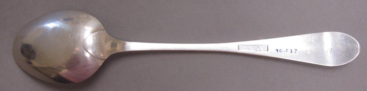 1998.0004.3394 spoon underside