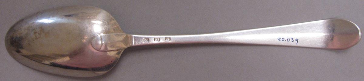 1998.0004.3396 spoon underside