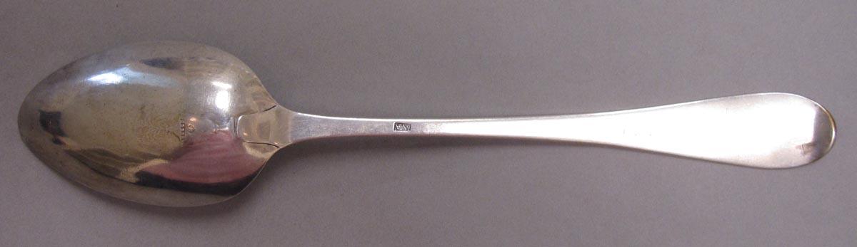 1998.0004.3397 spoon underside
