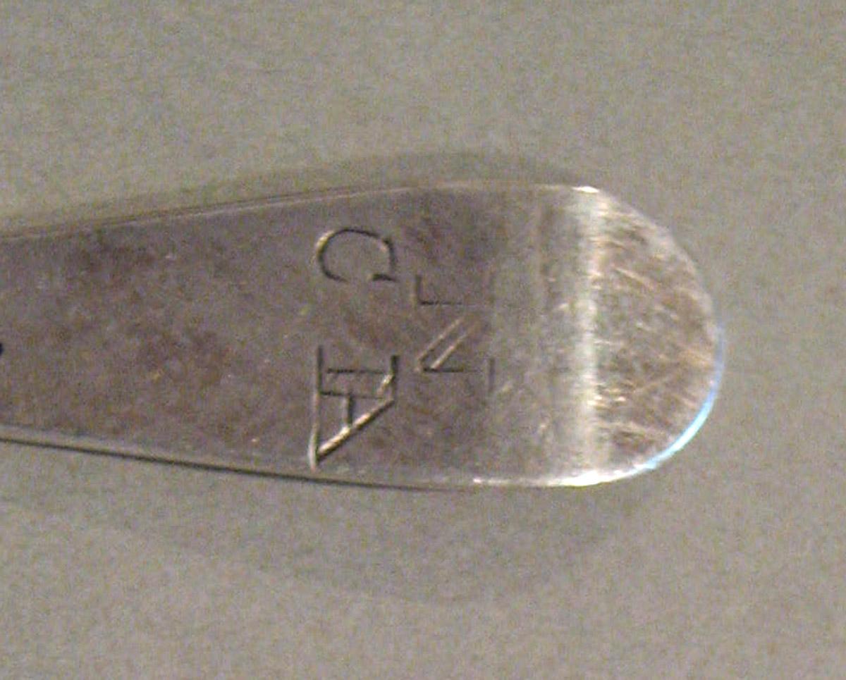 1998.0004.339 Spoon, Teaspoon (inscription)
