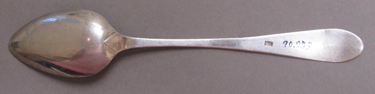 1998.0004.3405 spoon underside