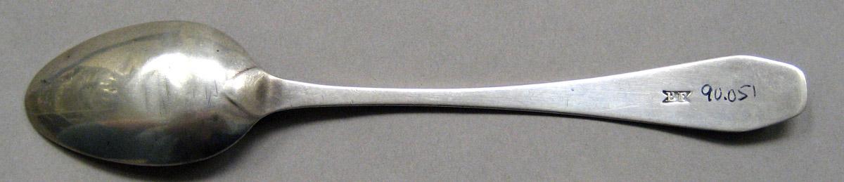 1998.0004.3407.002 Silver spoon underside