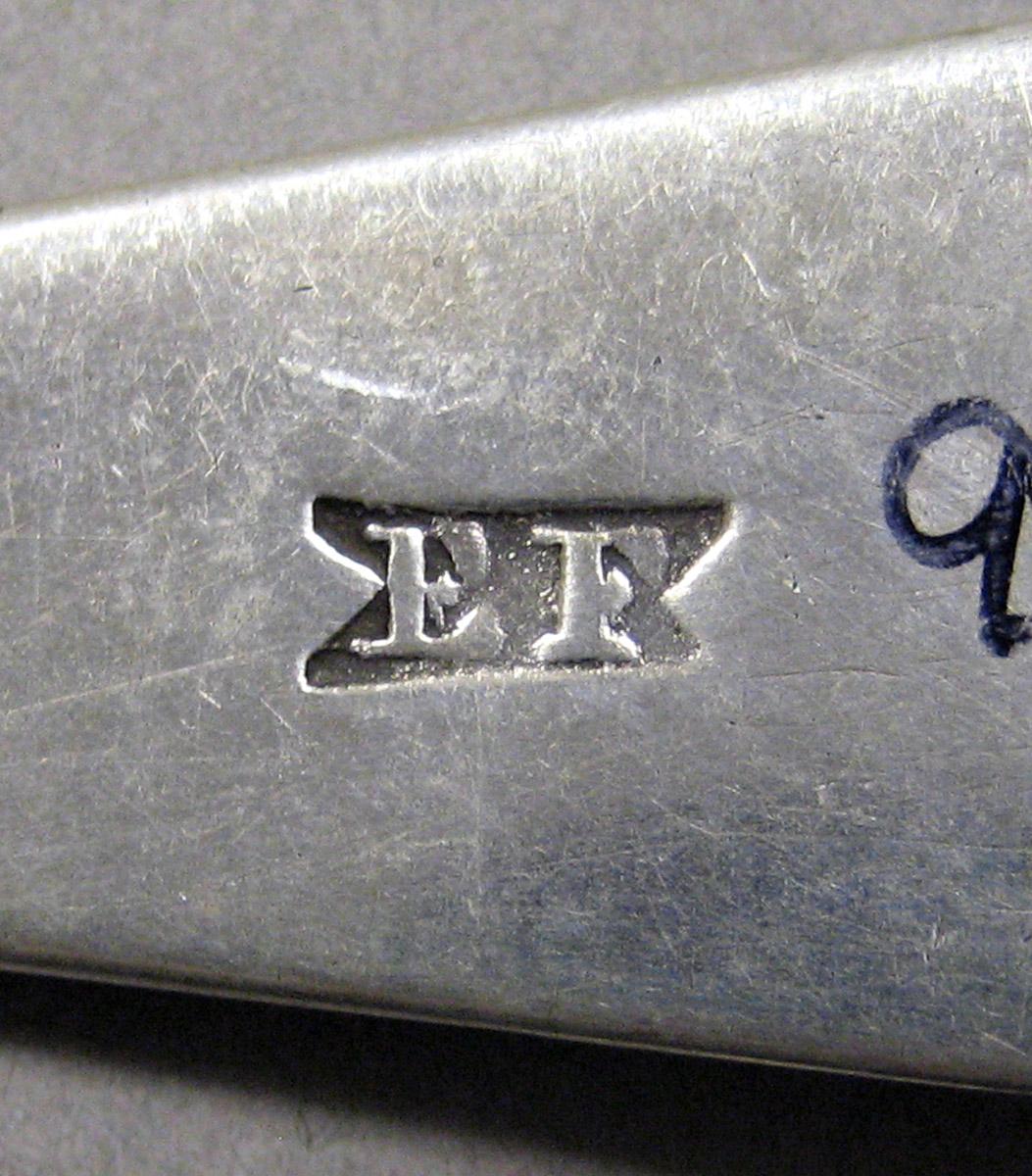 1998.0004.3407.002 Silver spoon mark