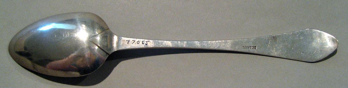 1998.0004.341.002 Silver Spoon underside