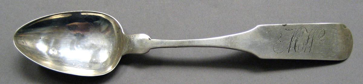 1998.0004.3410 Silver spoon upper surface