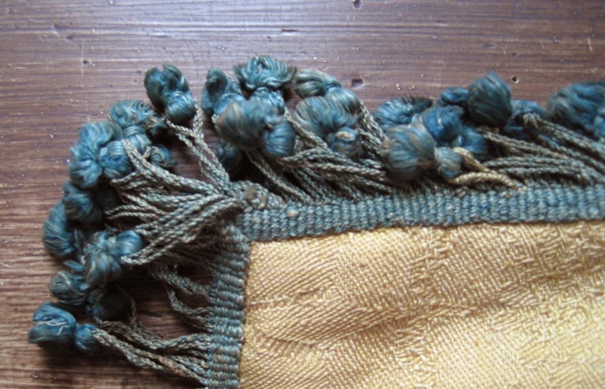 1958.0621 Window Hangings fringe detail