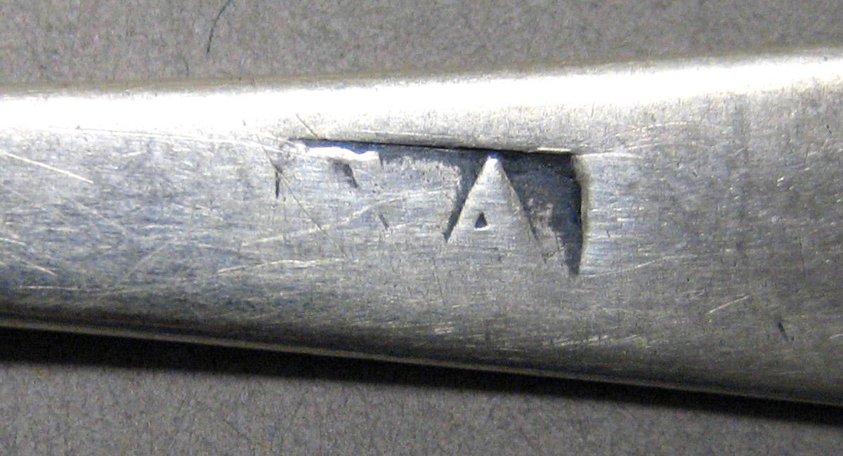 1998.0004.3437 Silver Spoon mark