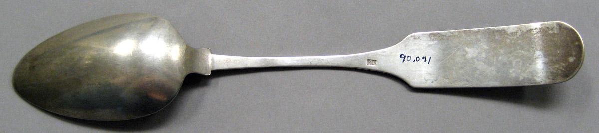 1998.0004.3446 Silver Spoon underside