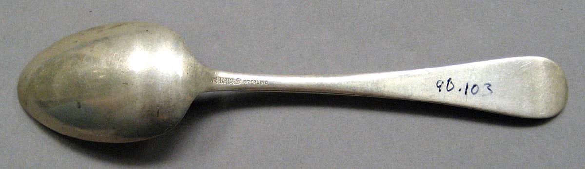 1998.0004.3457 Silver Spoon underside