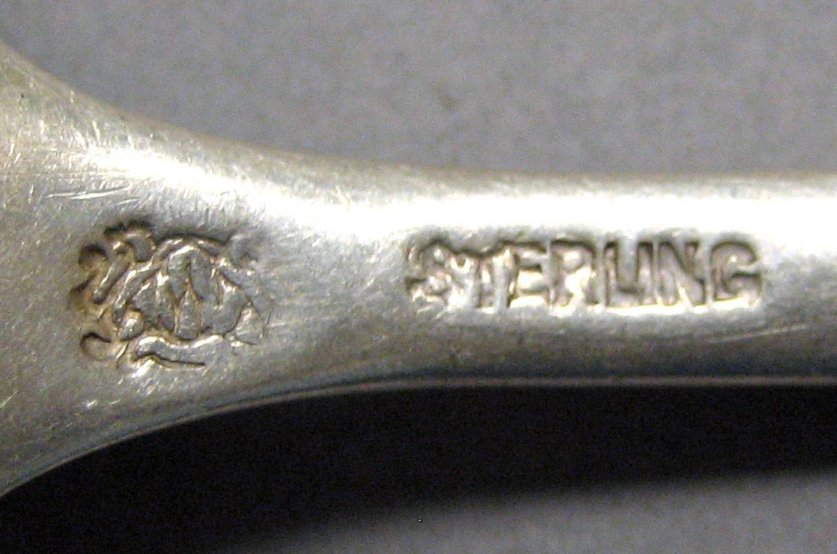 1998.0004.3458 Silver Spoon mark
