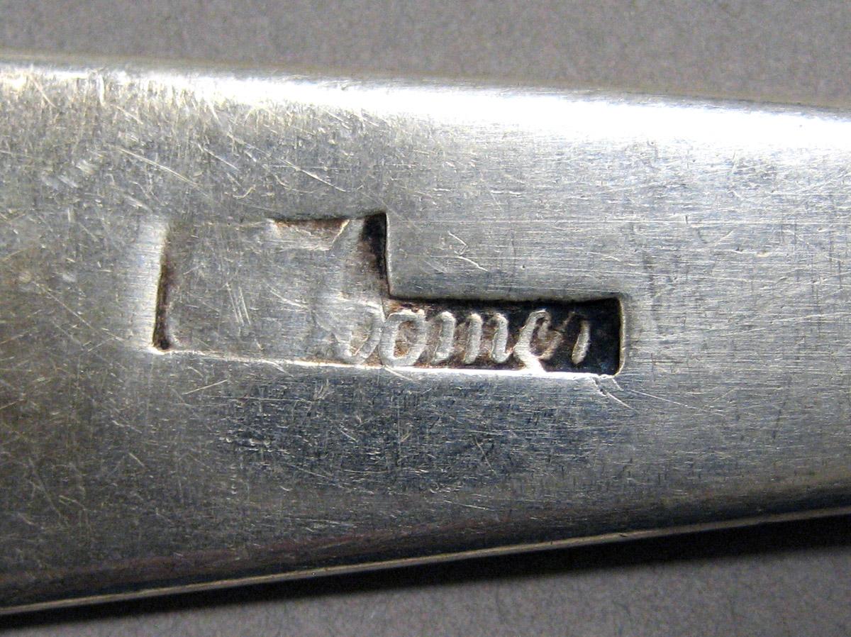 1998.0004.3462 Silver Spoon mark