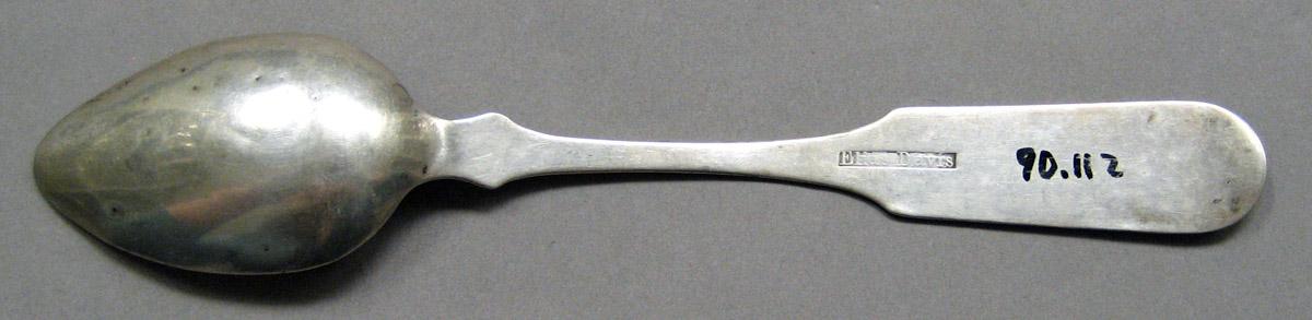 1998.0004.3465 Silver Spoon underside
