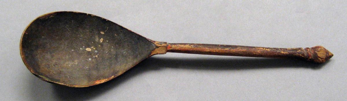 1998.0004.3466 Silver Spoon upper surface