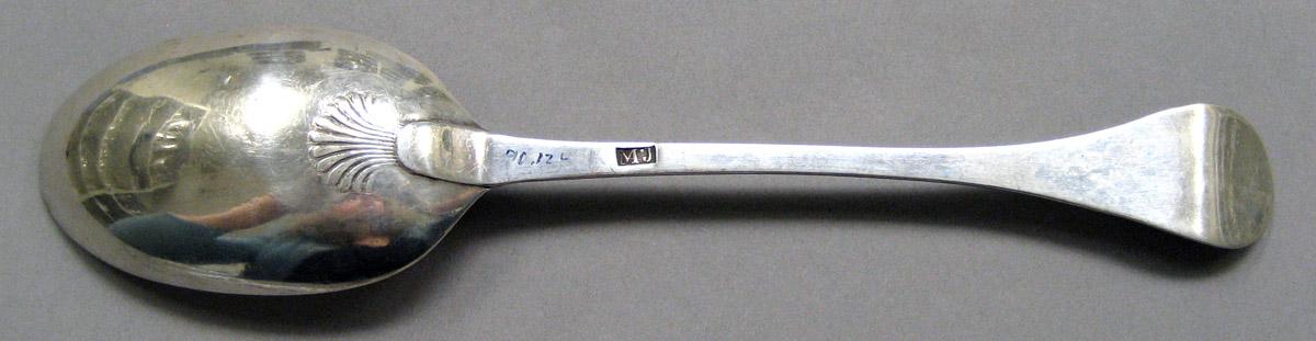 1998.0004.3476 Silver Spoon underside