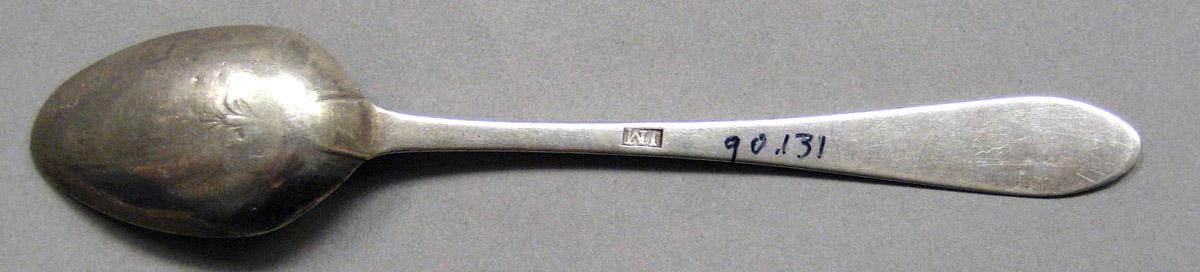 1998.0004.3482 Silver Spoon underside