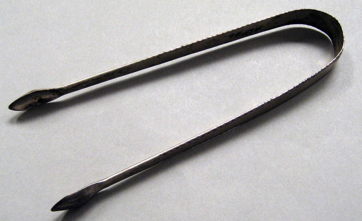 1998.0004.3483 Silver Tongs view 2