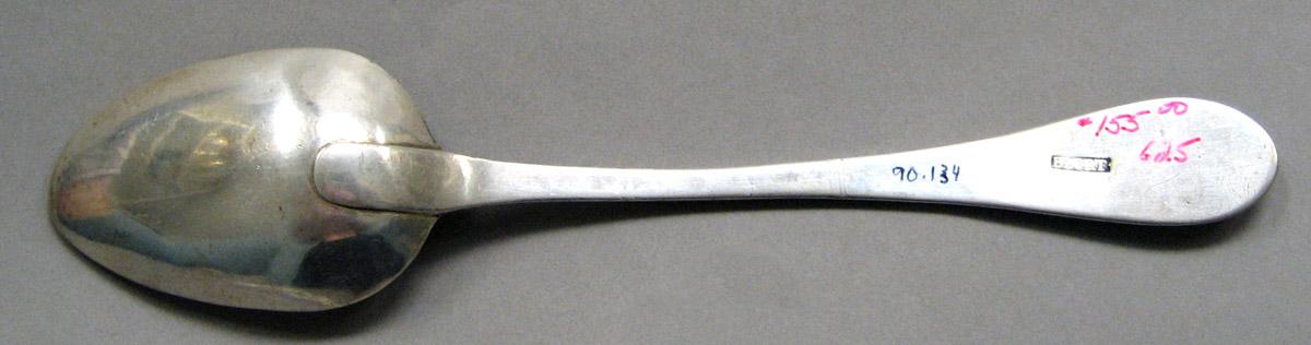 1998.0004.3485 Silver Spoon underside