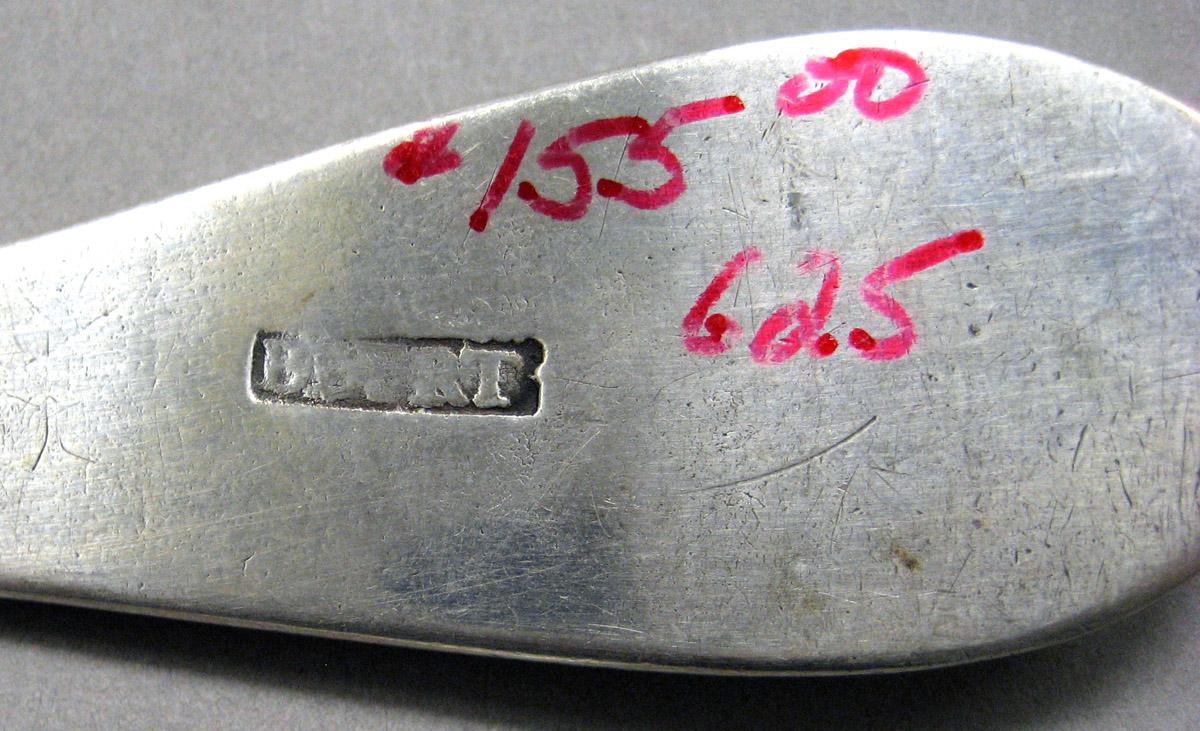 1998.0004.3485 Silver Spoon mark