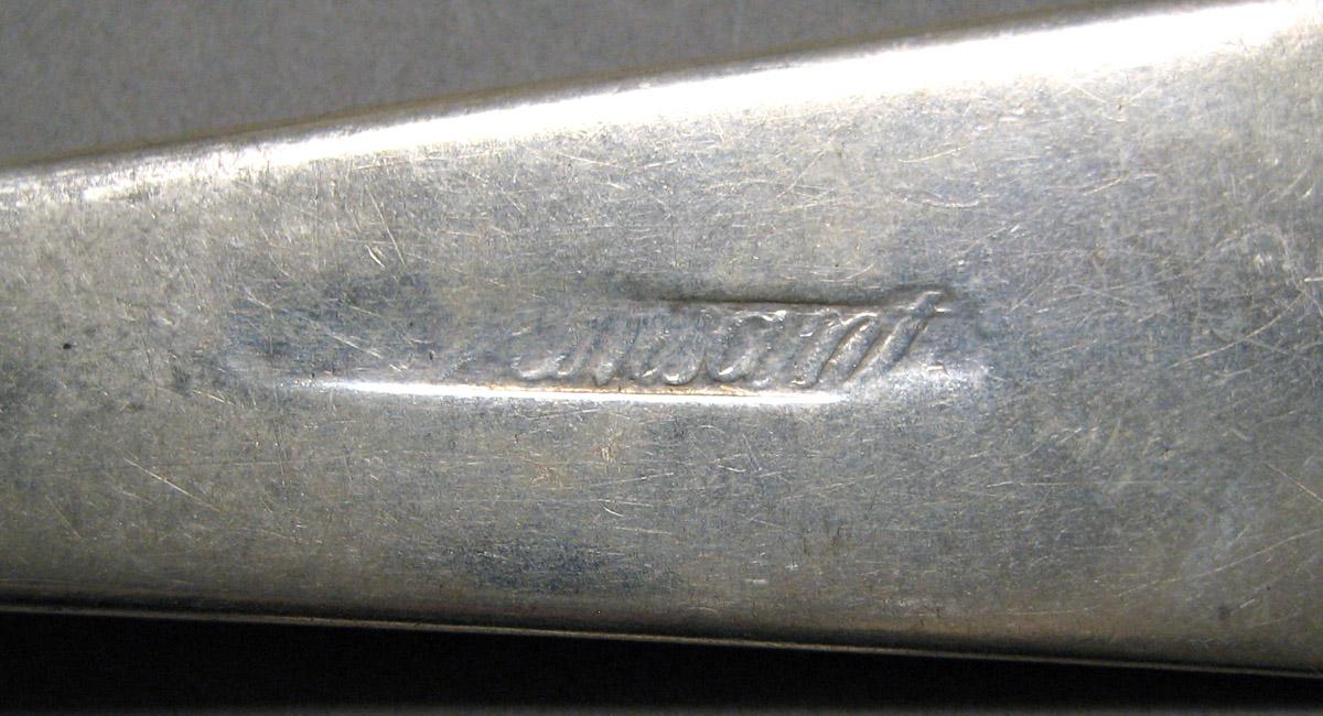 1998.0004.3489 Silver Spoon mark