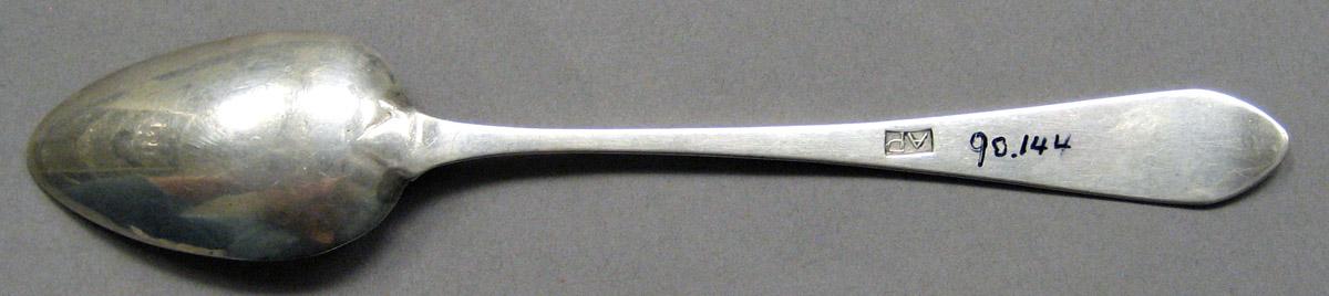 1998.0004.3495 Silver Spoon underside