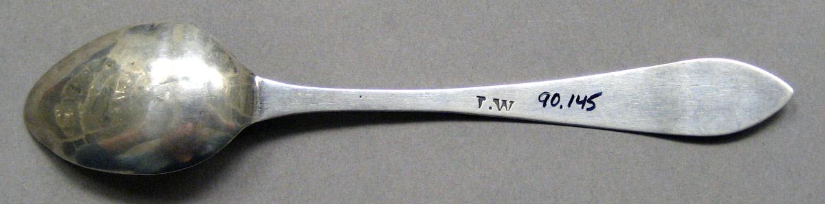 1998.0004.3496 Silver Spoon underside