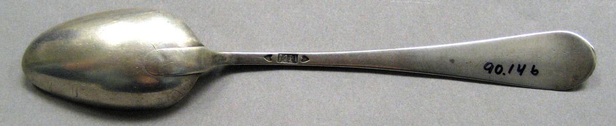 1998.0004.3497.002 Silver Spoon underside