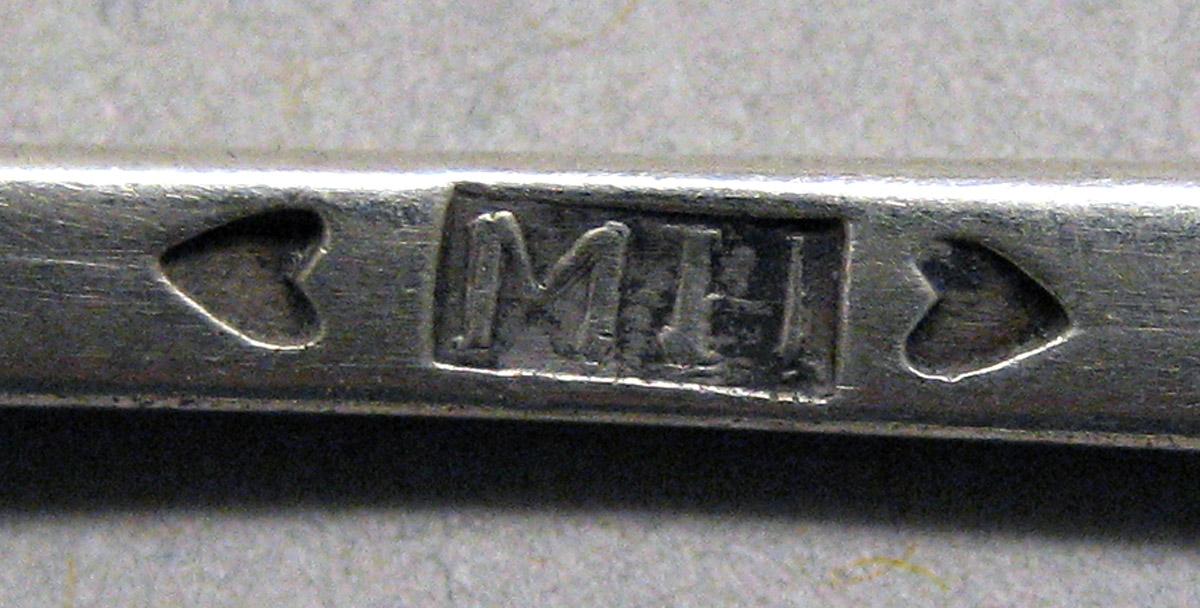 1998.0004.3497.002 Silver Spoon mark