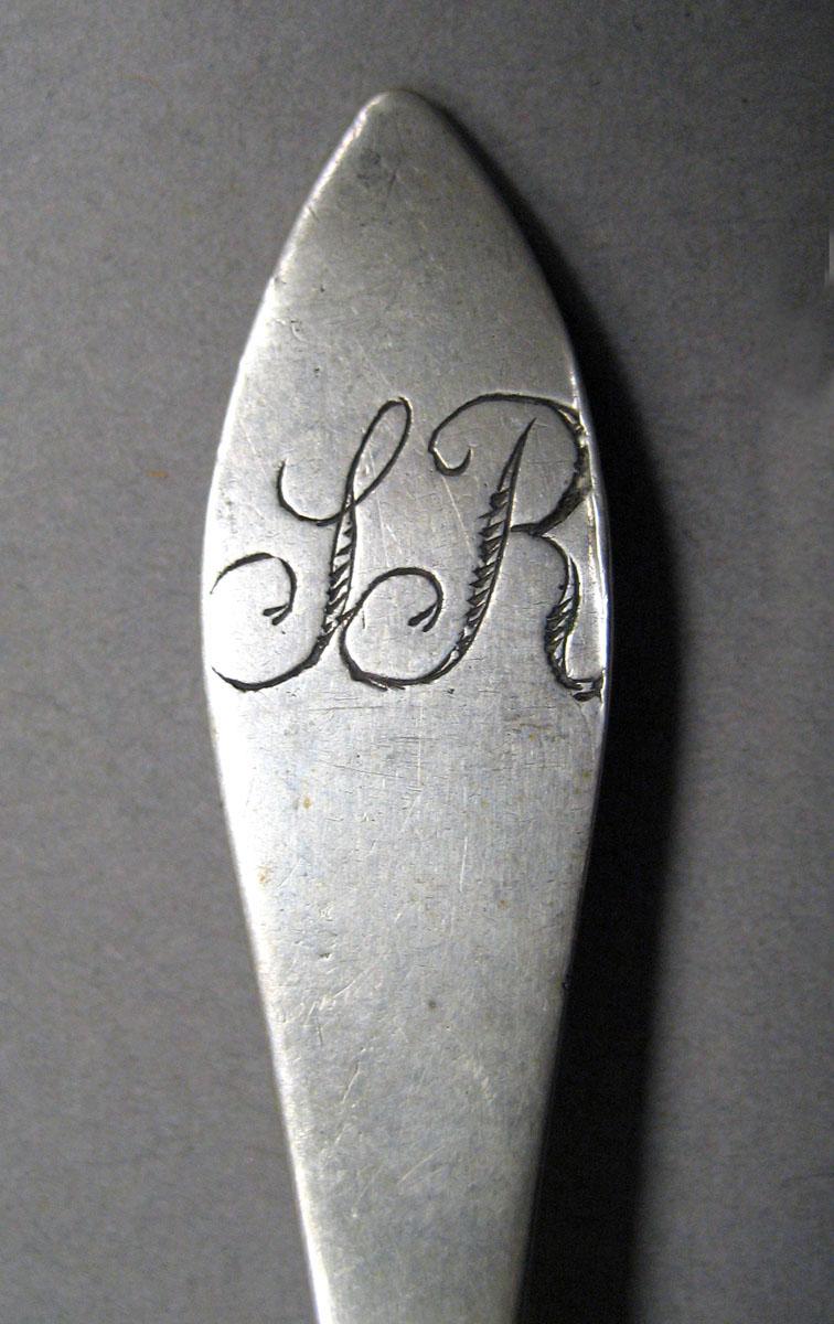 1998.0004.3516.001 Silver spoon engraving