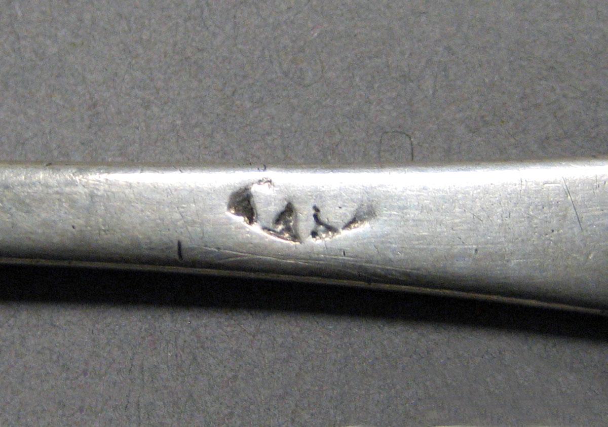 1998.0004.3516.002 Silver spoon mark