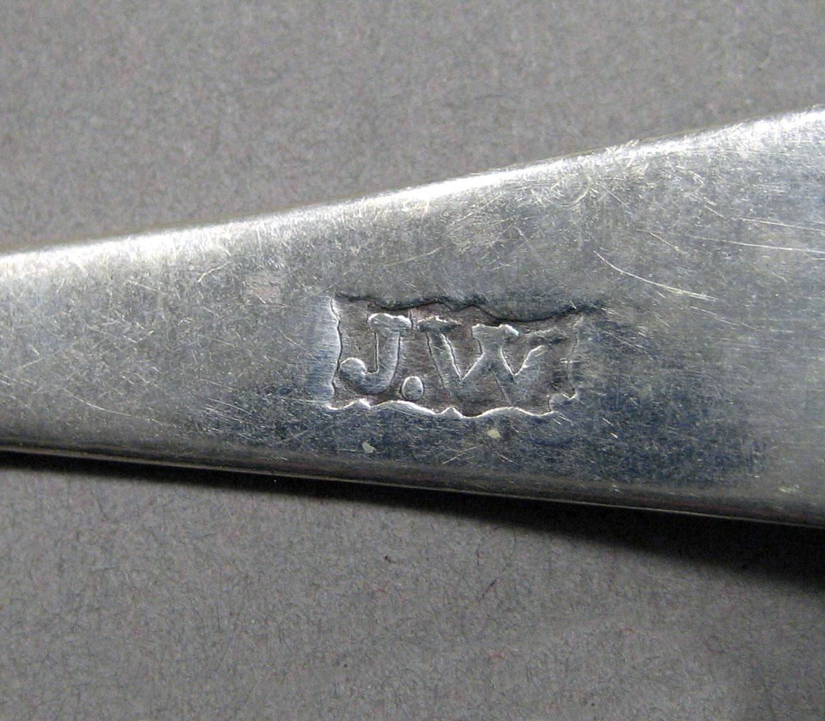 1998.0004.3521.001 Silver spoon mark