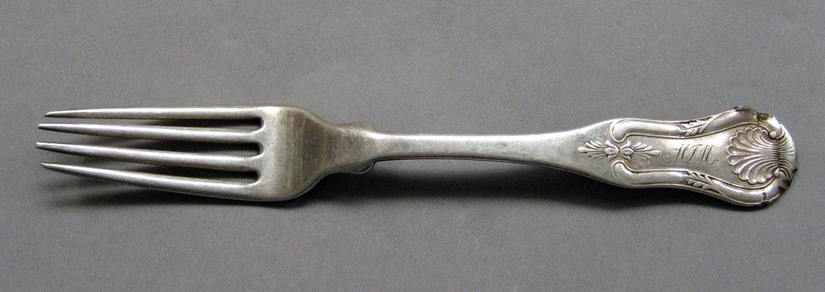 1998.0004.3530 Silver fork upper surface