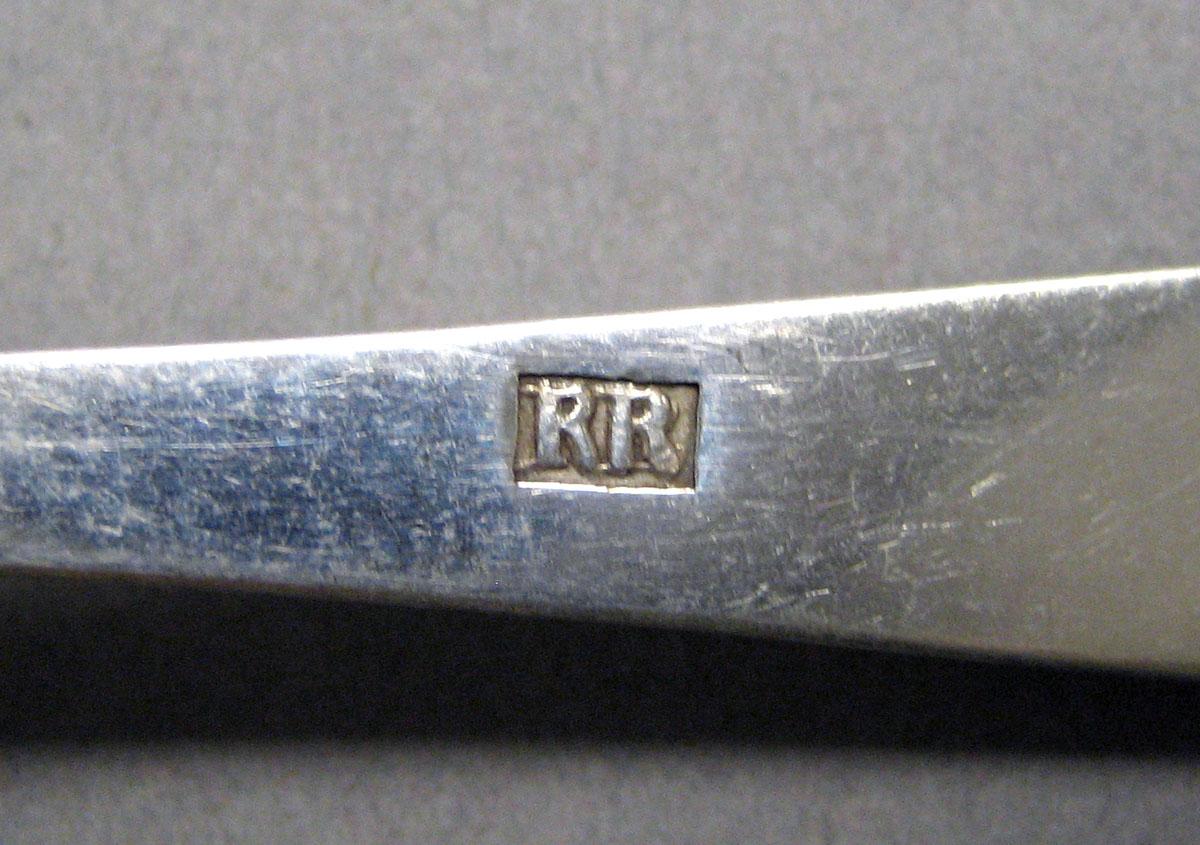 1998.0004.3538.003 Silver spoon mark
