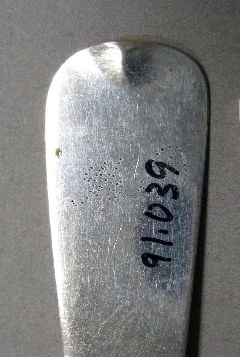 1998.0004.3538.004 Silver spoon engraving