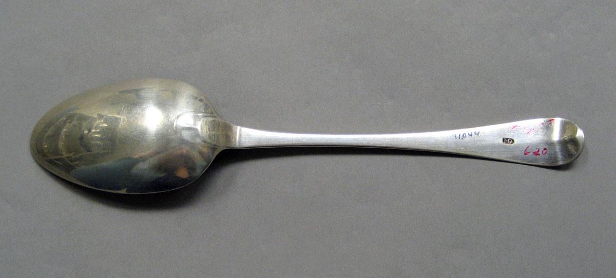1998.0004.3541 Silver spoon underside
