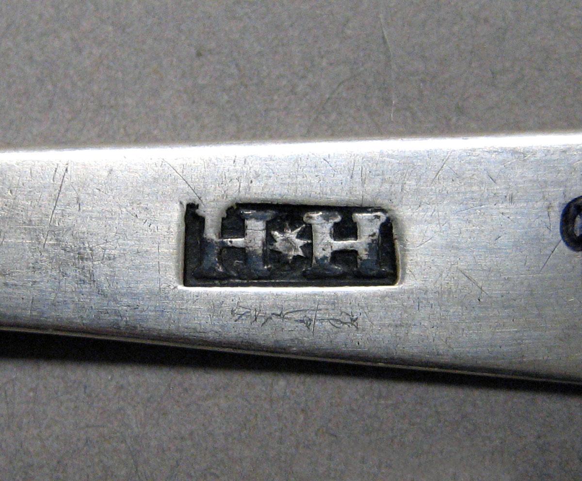 1998.0004.3543.001 Silver spoon mark