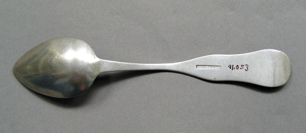 1998.0004.3549.004 Silver spoon underside