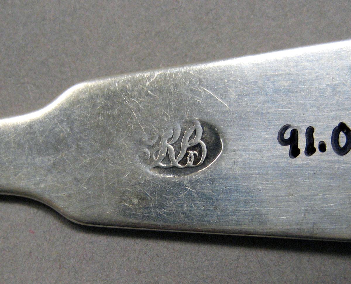 1998.0004.3551.001 Silver spoon mark