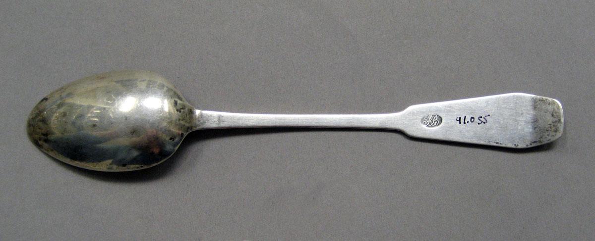 1998.0004.3551.002 Silver spoon underside