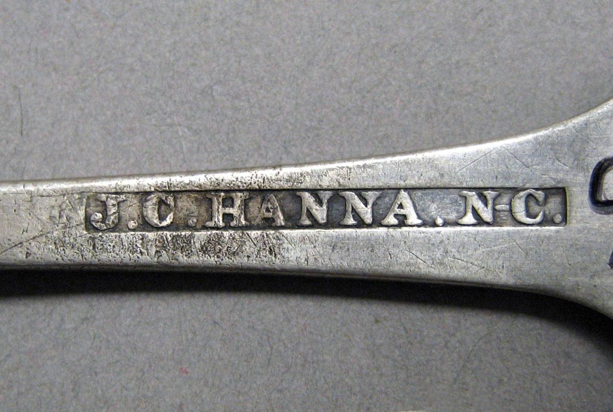 1998.0004.3554.001 Silver spoon mark