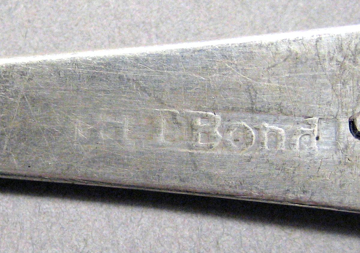 1998.0004.3557 Silver spoon mark