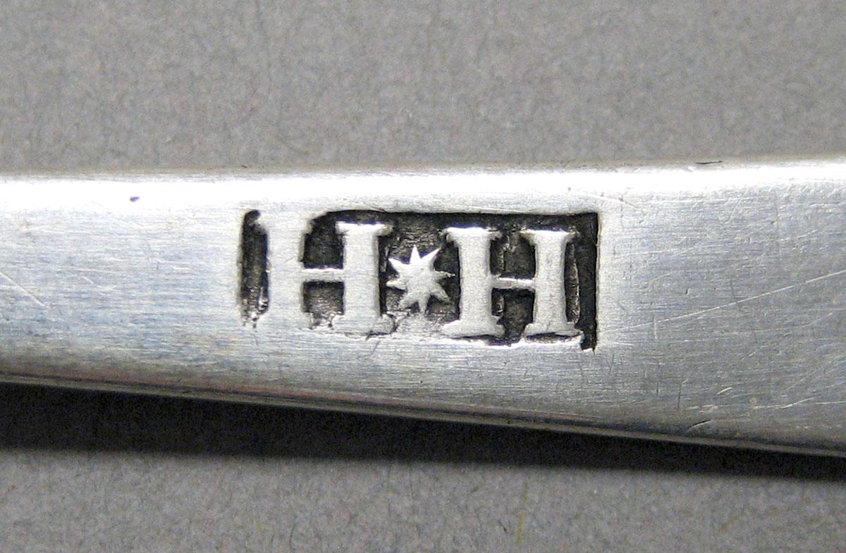 1998.0004.3560 Silver spoon mark