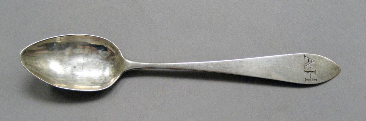 1998.0004.3561 Silver spoon upper surface