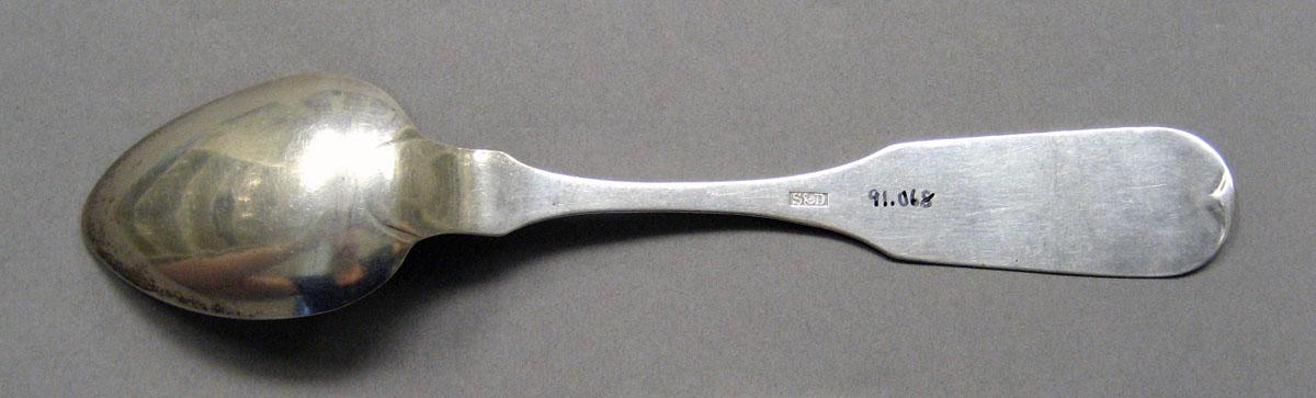 1998.0004.3564 Silver spoon underside