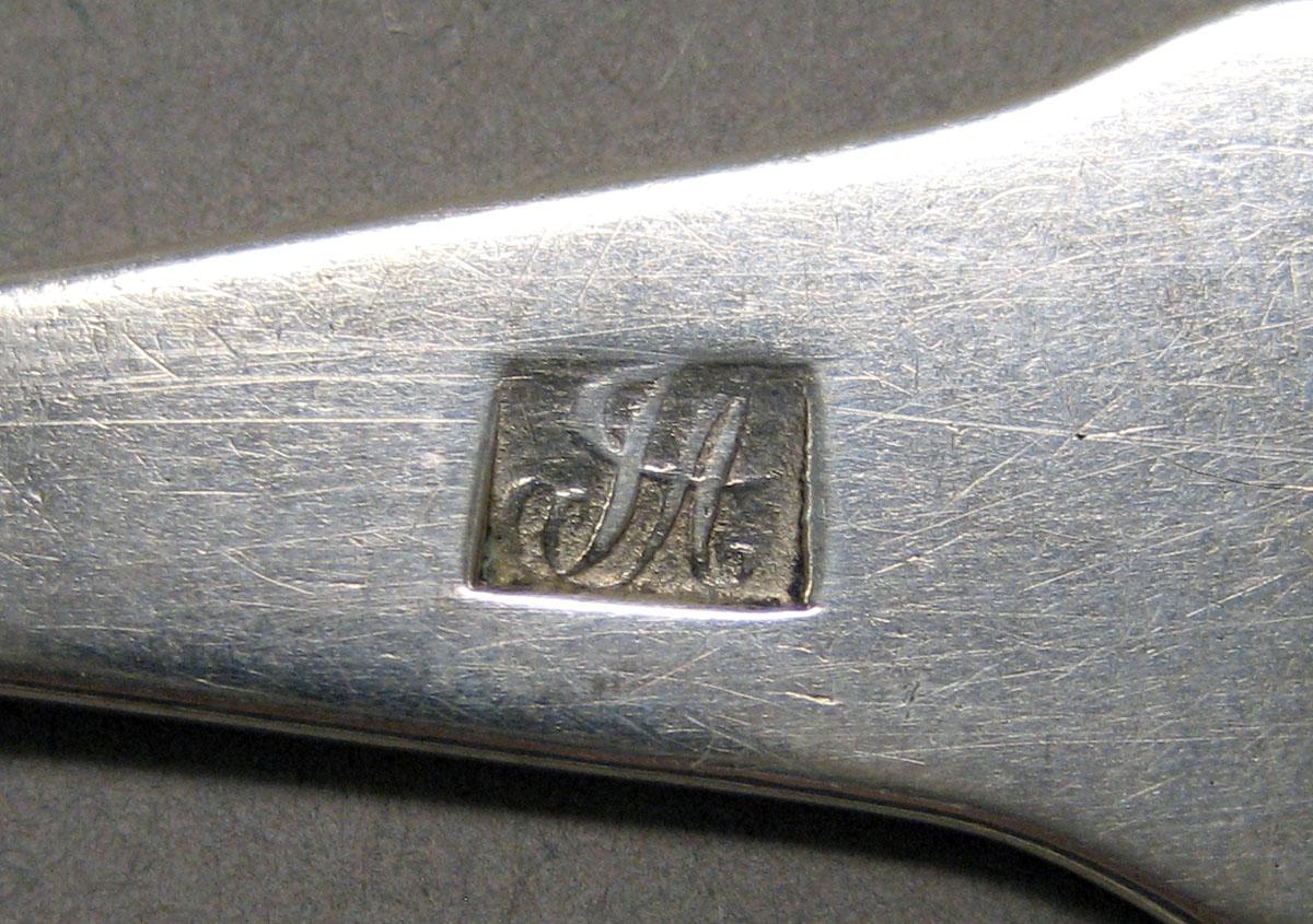 1998.0004.3566.003 Silver spoon mark