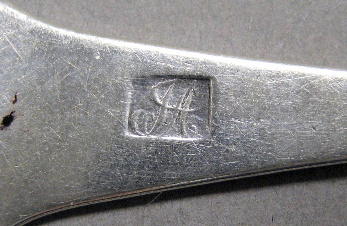 1998.0004.3566.004 Silver spoon mark